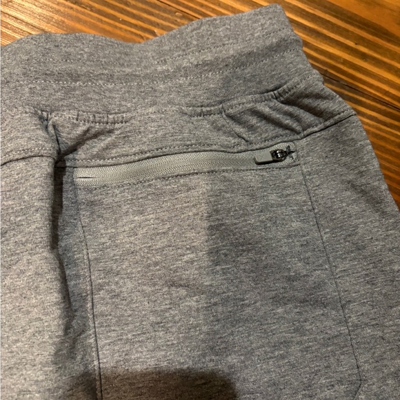 Cuts Heather Grey Hyperloop Sweatpants - Picture 5 of 9